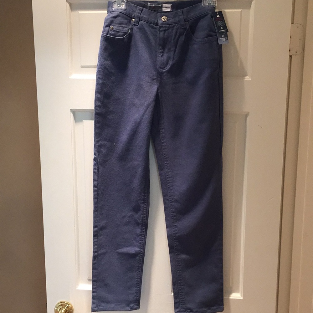 Women’s petite jeans Liz Claiborne. NWT.